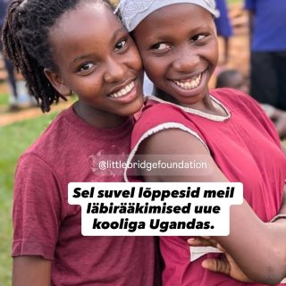 Vajame annetajate abi, et osta meie lastele uus koolivorm ning toetada nende kooliteed juba palju hoolivamas ja edasijõudnud õppekavaga koolis. 

Ühe lapse koolivormi hind on 75 eurot - sinna alla kuulub mitu komplekti nii spordi, õppe, kui igapäevariideid, mida koolis kanda. 

Kokku peame koguma 2400 eurot, juba algavaks kooliveerandiks. 
Info annetamiseks leiad meie biost. 

Kui soovid panustada sellesse, et me lastel oleks ligipääs heale haridusele ja lootusrikkale tulevikule, siis ootame väga sinu annetusi - ükskõik kui pisikest või suurt. Kui suur hulk inimesi koos tegutseb, siis on ka väike tegu suureks abiks! 🤍🙏🏼

Helgema homse nimel, 
Henessi ja Little Bridge Foundation