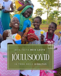 Ka sel aastal saad aidata meil laste jõulusoove täita!! 
Laste soovide lingi leiad meie bio’st 💕🧸 - seal saad oma nime märkida ühe soovi taha, mida täitsa tahaksid. Kingituse jaoks saad meile annetuse teha ja meie pakime jälle oma papaia puude alla jõuludeks üle 40 kingituse! 

Nii tore sellist andmisrõõmu ja soojust teiega jagada! 
Henessi